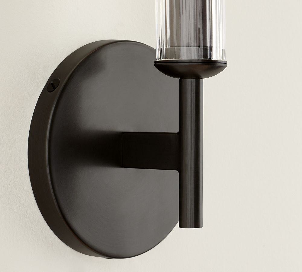 Aplique de pared de tubo de vidrio Bravira - Iluminación clásica de tubo de latón acanalado