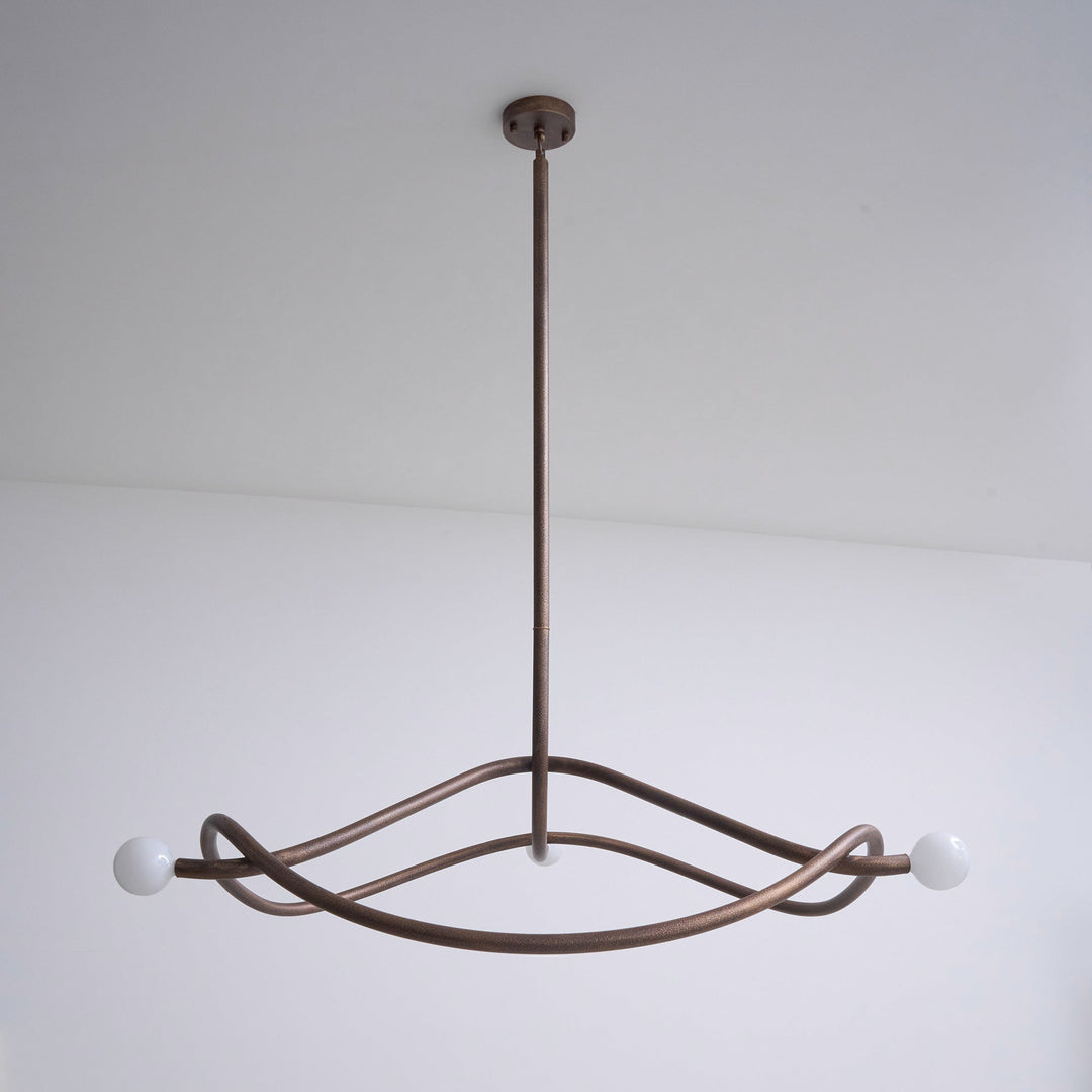 Lustre Tryst