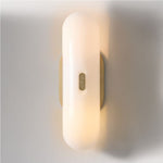Bild in der Galerieansicht laden, Ferosa Elegante Wandleuchte in Boot-Form – Messing-Finish mit Milchglas Lineardesign
