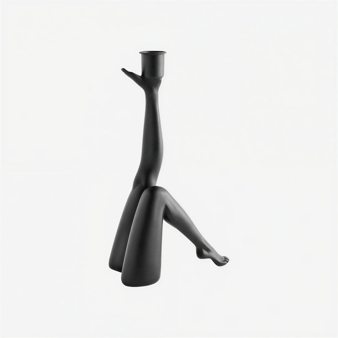 Base de vela dorada escultórica Kickra - Decoración para comedor y sala