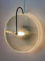 Bild in der Galerieansicht laden, Moderne Glas-Wandleuchte – Gerippte Glasleuchte mit Scheiben-Wandhalterung

