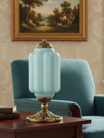 Cargar imagen en el visor de la Galería, Lámpara de mesa LED Eloise de cristal vintage
