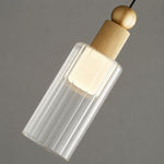 Bild in Gallery-Viewer laden, Natural copper ribbed glass pendant close detail