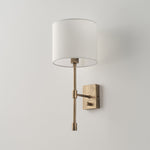 Charger l'image dans la visionneuse de galerie, Applique murale Atticus avec abat-jour en tissu - Lampe murale moderne en laiton pour chambre et couloir