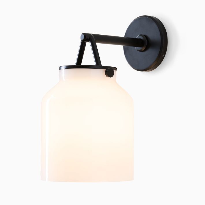 Aplique de pared minimalista para exterior Hanton: aplique industrial de metal mate para espacios modernos