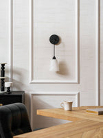 Bild in Gallery-Viewer laden, Droplet Alabaster Wandleuchte