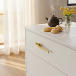 Bild in Gallery-Viewer laden, Verlitho Statement Schrankgriff - Galerie-inspirierte Beschläge für Wohnkultur