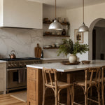 Bild in Gallery-Viewer laden, Kitchen island multi-pendant scene