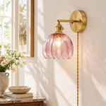 Charger l'image dans la visionneuse de galerie, Tulip glass plug-in wall sconce detail