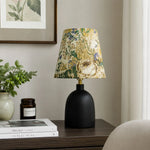 Bild in Gallery-Viewer laden, Beige Floral lifestyle