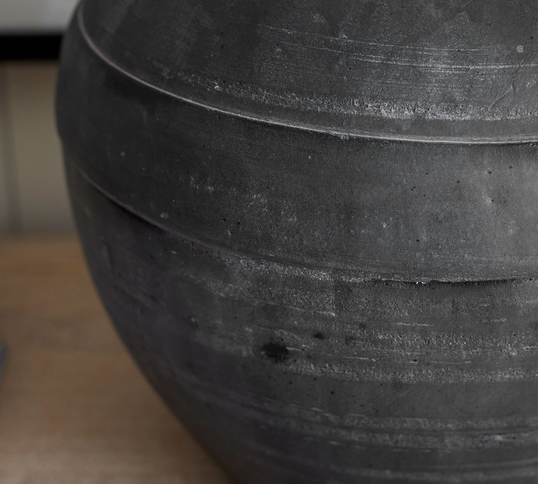 Ceruna strukturierte Keramikbasis mit Stoffschirm Tischlampe - moderne Nachttischbeleuchtung für das Schlafzimmer