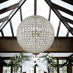 Charger l&#39;image dans la visionneuse de galerie, Lustre globe en cristal vintage luxueux avec finition en laiton antique
