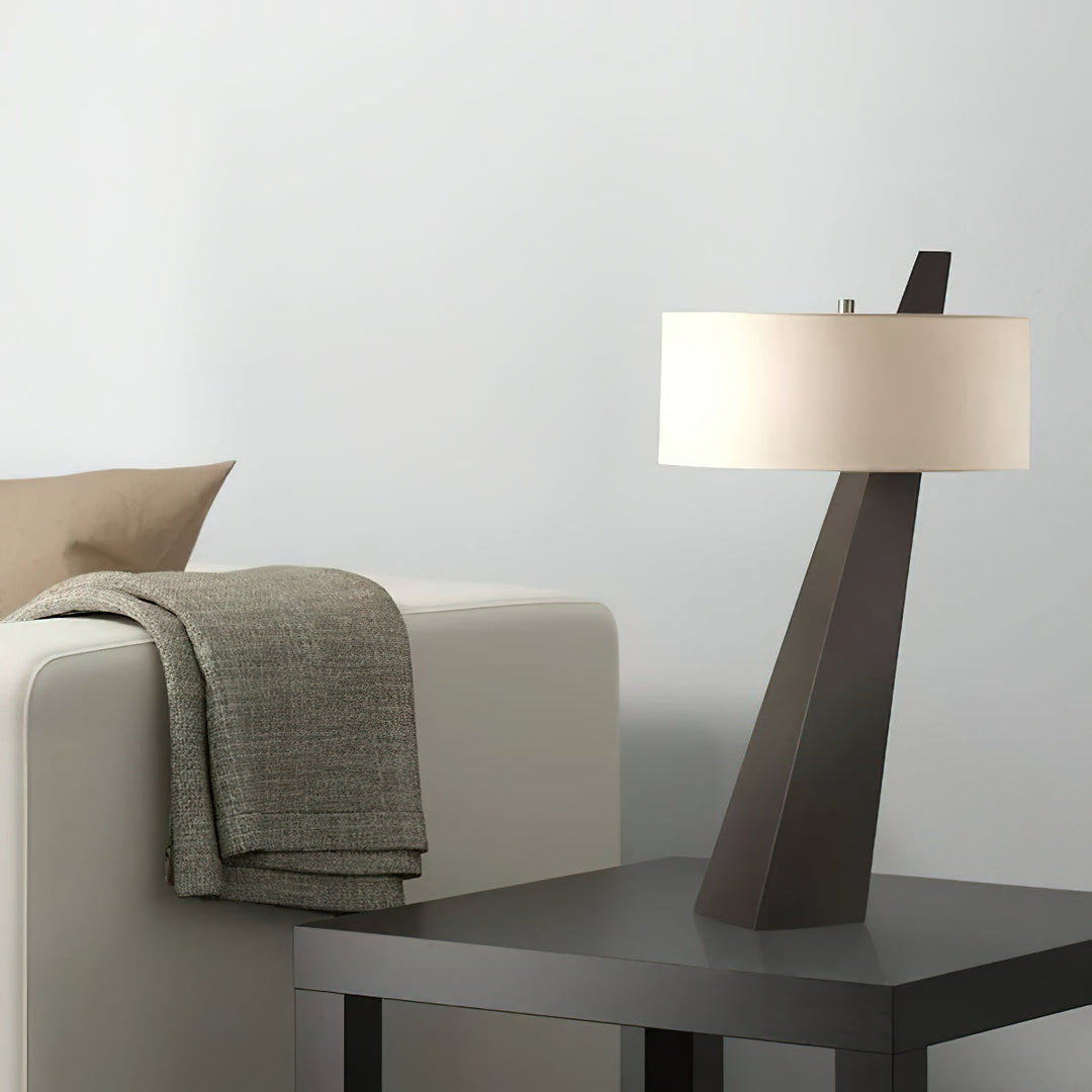 Lampe de table Jett Obélisque