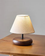 Bild in der Galerieansicht laden, Olen Tischlampe

