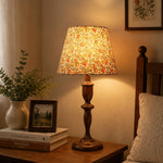 Charger l'image dans la visionneuse de galerie, Warm bedside table lamp scene