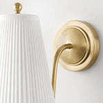 Bild in Gallery-Viewer laden, Close-up of the brass backplate and curved arm
