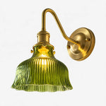 Cargar imagen en el visor de la Galería, Vintage Green Glass Wall Sconce
