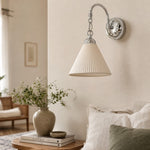 Bild in Gallery-Viewer laden, Cazelle French Style Floral Wall Lamp – Artistic Retro Sconce for Background Lighting