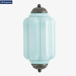 Cargar imagen en el visor de la Galería, Aplique de pared Eloise vintage de vidrio lechoso festoneado: iluminación de acento moderna para baño y dormitorio