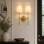 Cargar imagen en el visor de la Galería, Brass wall light in an elegant interior setting
