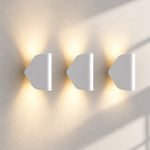 Charger l'image dans la visionneuse de galerie, Textured Rim Pointed Shade Aluminium Wall Light
