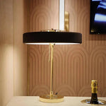 Charger l'image dans la visionneuse de galerie, Lampe de table minimaliste en métal Radiant Tower of Light