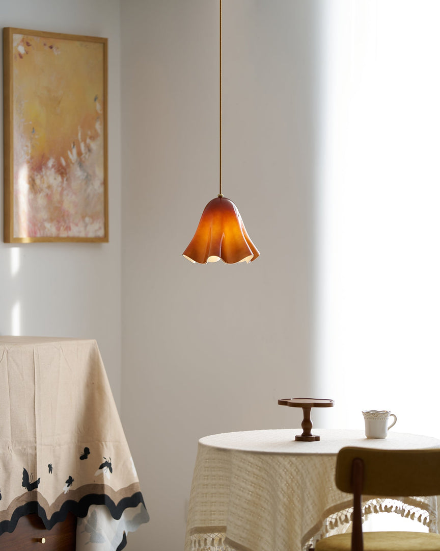 Bellina Wave-Edge Glass Pendant Lamp — Organic Contemporary Style for Dining & Living