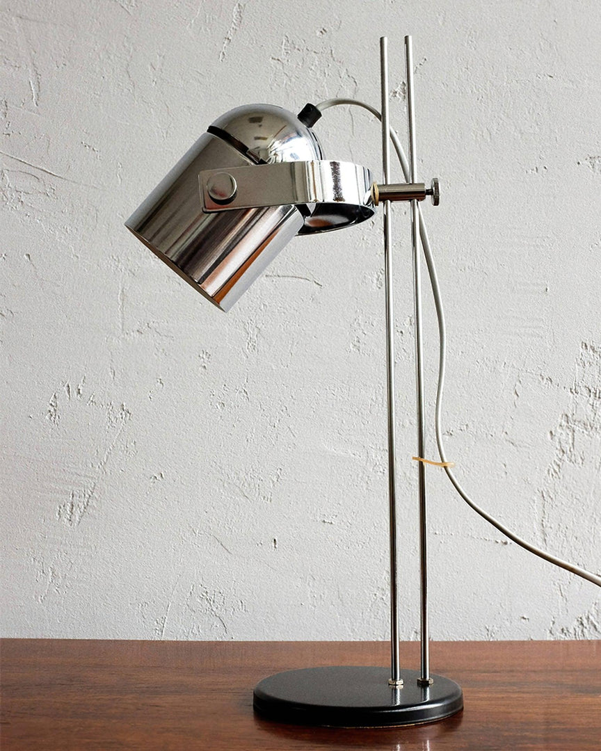 Adjusta Hebbare Schreibtischlampe