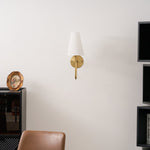 Bild in Gallery-Viewer laden, Organische Glas-Scoop-Wandlampe – Minimalistische Moderne Dekorative Ambient-Wandleuchte für Wohnzimmer