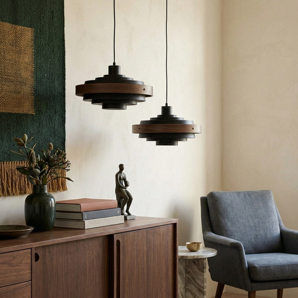 Suspension contemporaine à étages Layervelle – Lampe suspendue sculpturale en bois et métal pour salon