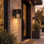 Cargar imagen en el visor de la Galería, Fluted Shade Square Plate Aluminium Outdoor Sconce