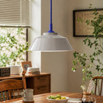 Cargar imagen en el visor de la Galería, Memphis pull-down pendant in a dining space