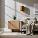 Charger l'image dans la visionneuse de galerie, Applique murale rustique Rustivon - Abat-jour en métal courbé de style ancien pour chambre à coucher