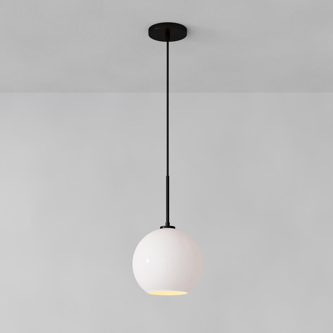 Lámpara colgante Selvion con forma de globo escultural: moderna lámpara colgante de cristal con un diseño elegante.