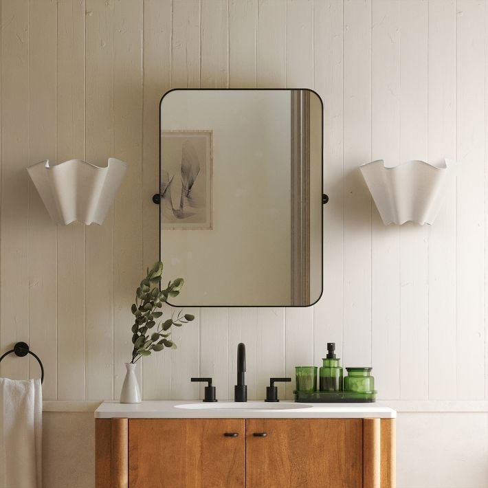 Aplique de pared festoneado Oslan - Pantalla clásica de lino con acento moderno