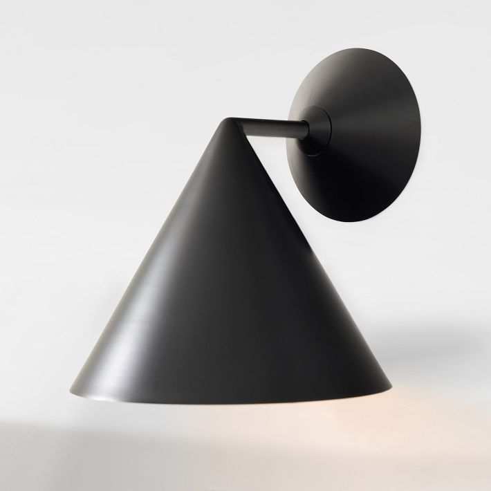Aplique de pared cónico de metal Brivana: aplique de pared moderno para exteriores con pantalla cónica