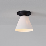 Cargar imagen en el visor de la Galería, Lámpara de techo Conica Cone Flush Mount: lámpara de techo de cristal para espacios modernos
