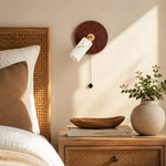 Bild in Gallery-Viewer laden, bedside_scene