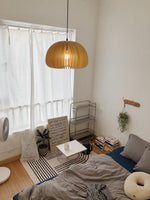 Bild in Gallery-Viewer laden, Rounded Wood Slat Swag Pendant Light