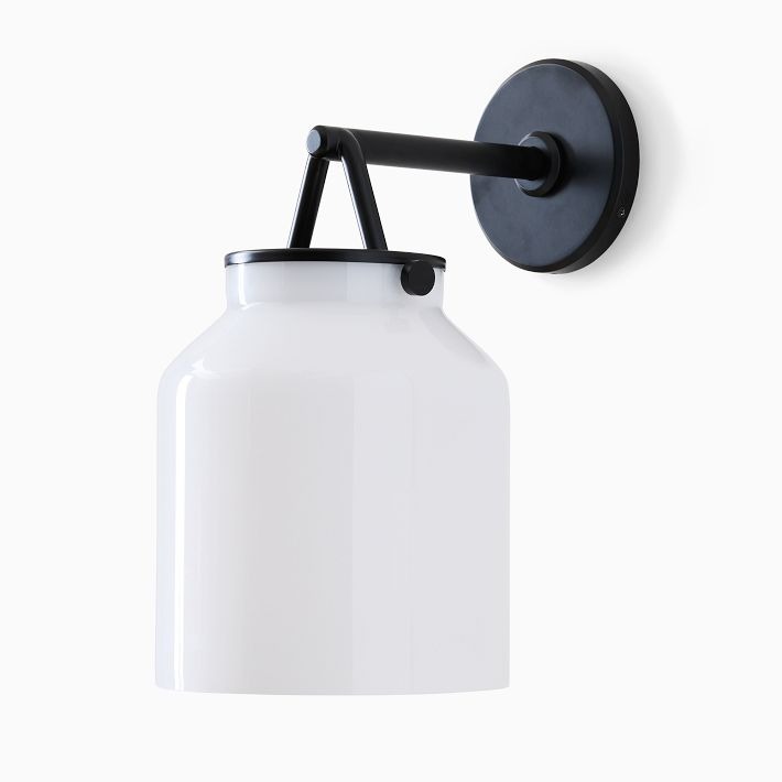 Aplique de pared minimalista para exterior Hanton: aplique industrial de metal mate para espacios modernos