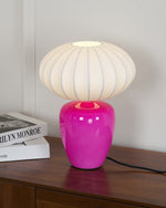 Bild in der Galerieansicht laden, Baiser Tischlampe
