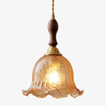 Charger l'image dans la visionneuse de galerie, Crackle Glass Brass Pendant Light