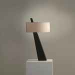 Charger l'image dans la visionneuse de galerie, Lampe de table Jett Obélisque