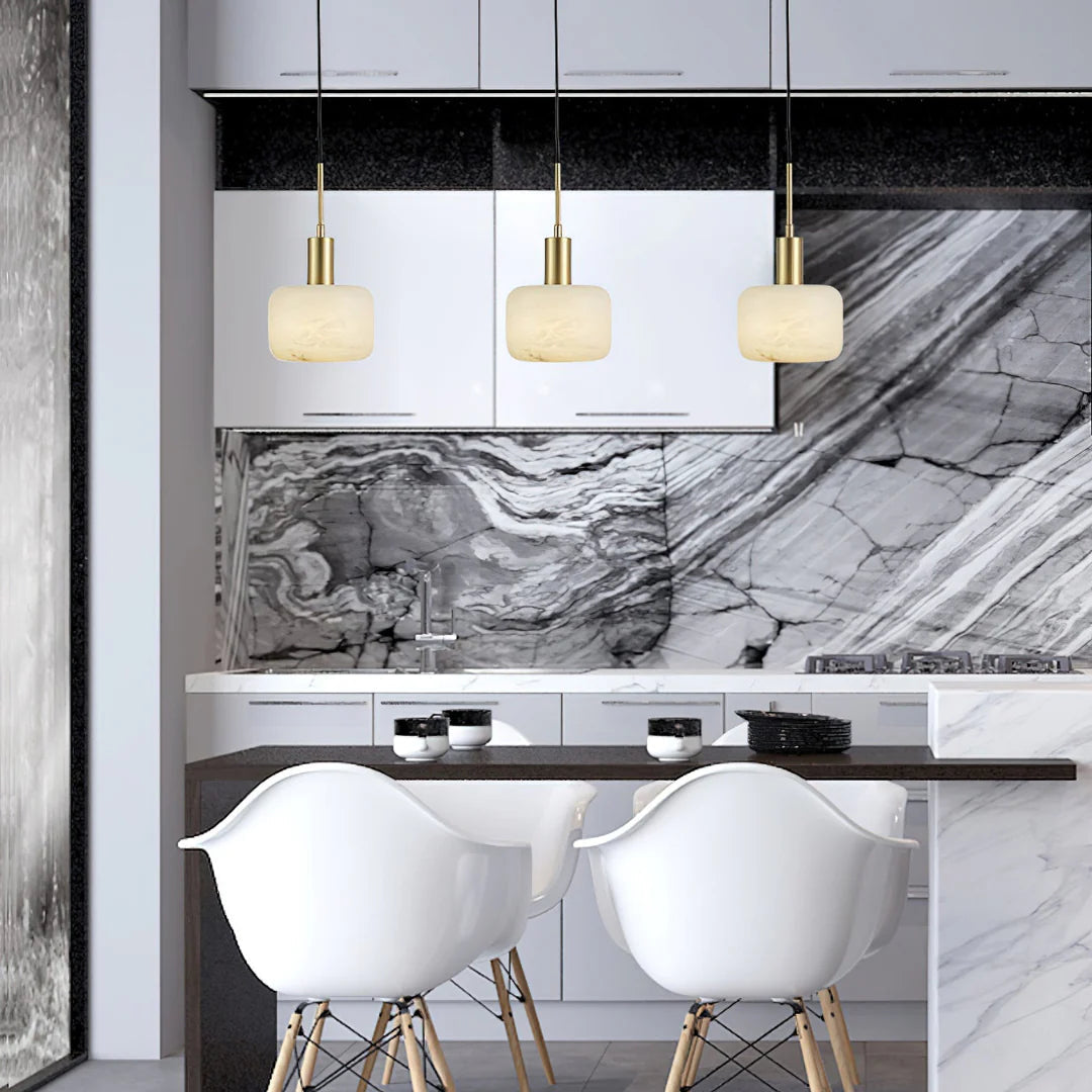 Velia Eichel Alabaster Minimalistische Pendelleuchte