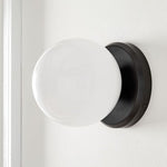 Cargar imagen en el visor de la Galería, Aplique Brelia de una luz: aplique minimalista para una decoración moderna

