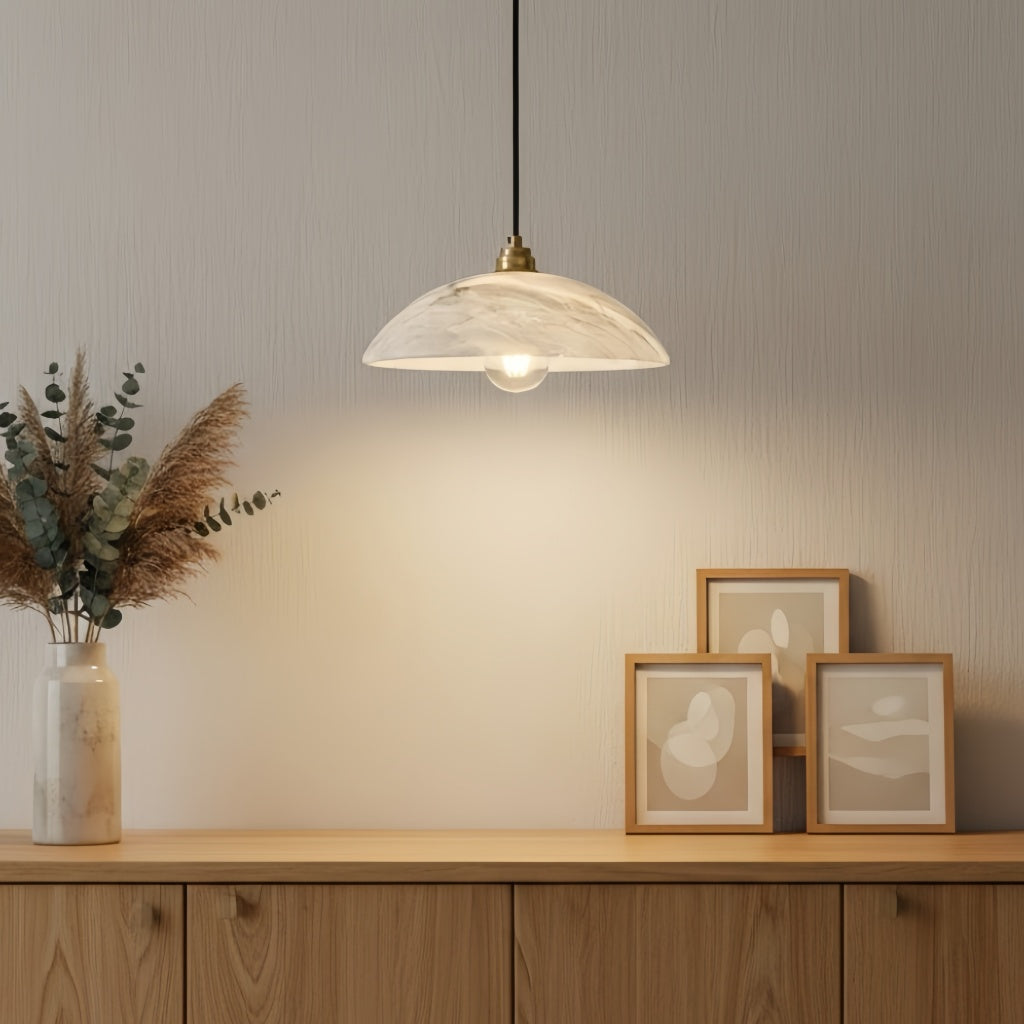 Suspension Dôme Élégante en Albâtre Alariv - Éclairage Moderne en Pierre pour Salle à Manger ou Salon