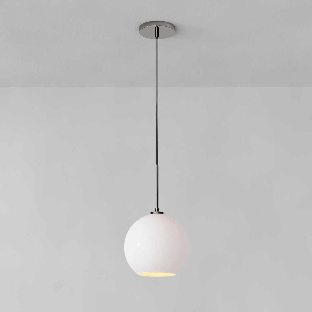 Lámpara colgante Selvion con forma de globo escultural: moderna lámpara colgante de cristal con un diseño elegante.