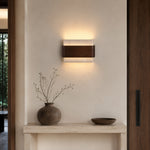 Bild in Gallery-Viewer laden, Travertine wood wall light above a stone console