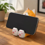 Cargar imagen en el visor de la Galería, Wooden animal phone stand scene view