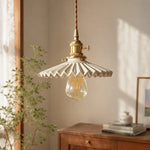 Charger l'image dans la visionneuse de galerie, pleated ceramic pendant light 21